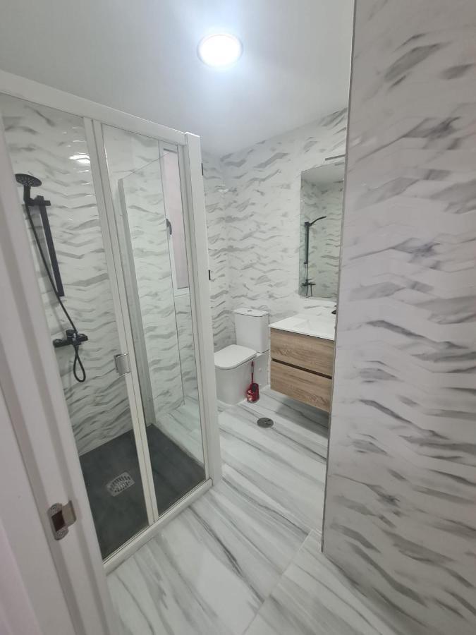 Family House, Centro Ciudad - 3 Dormitorios เซวตา ภายนอก รูปภาพ