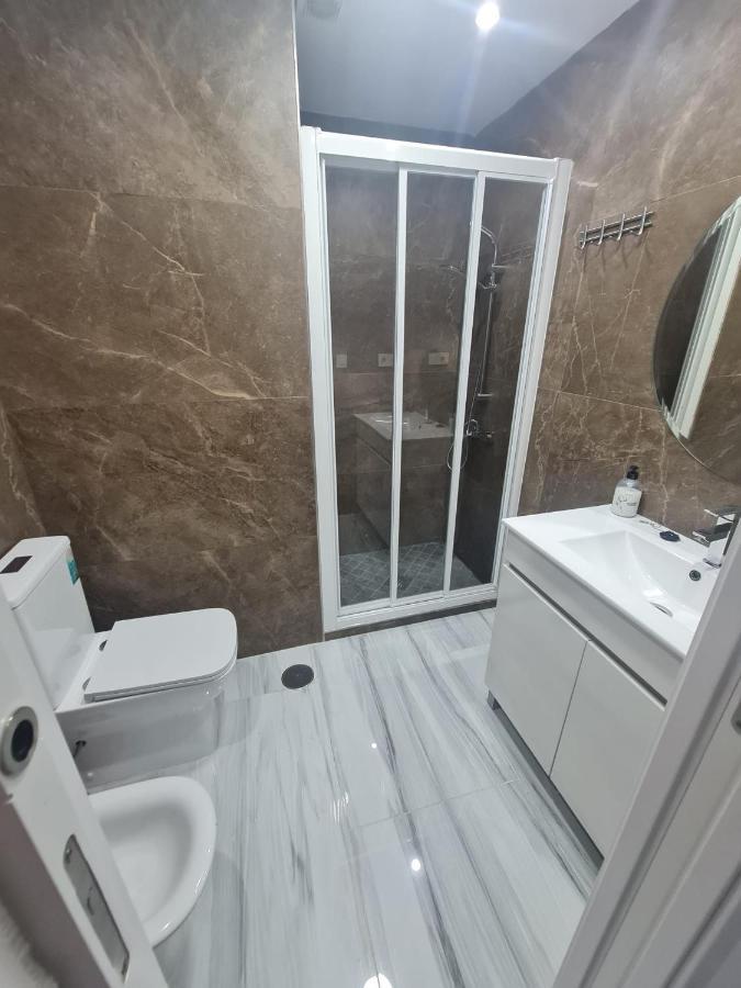 Family House, Centro Ciudad - 3 Dormitorios เซวตา ภายนอก รูปภาพ